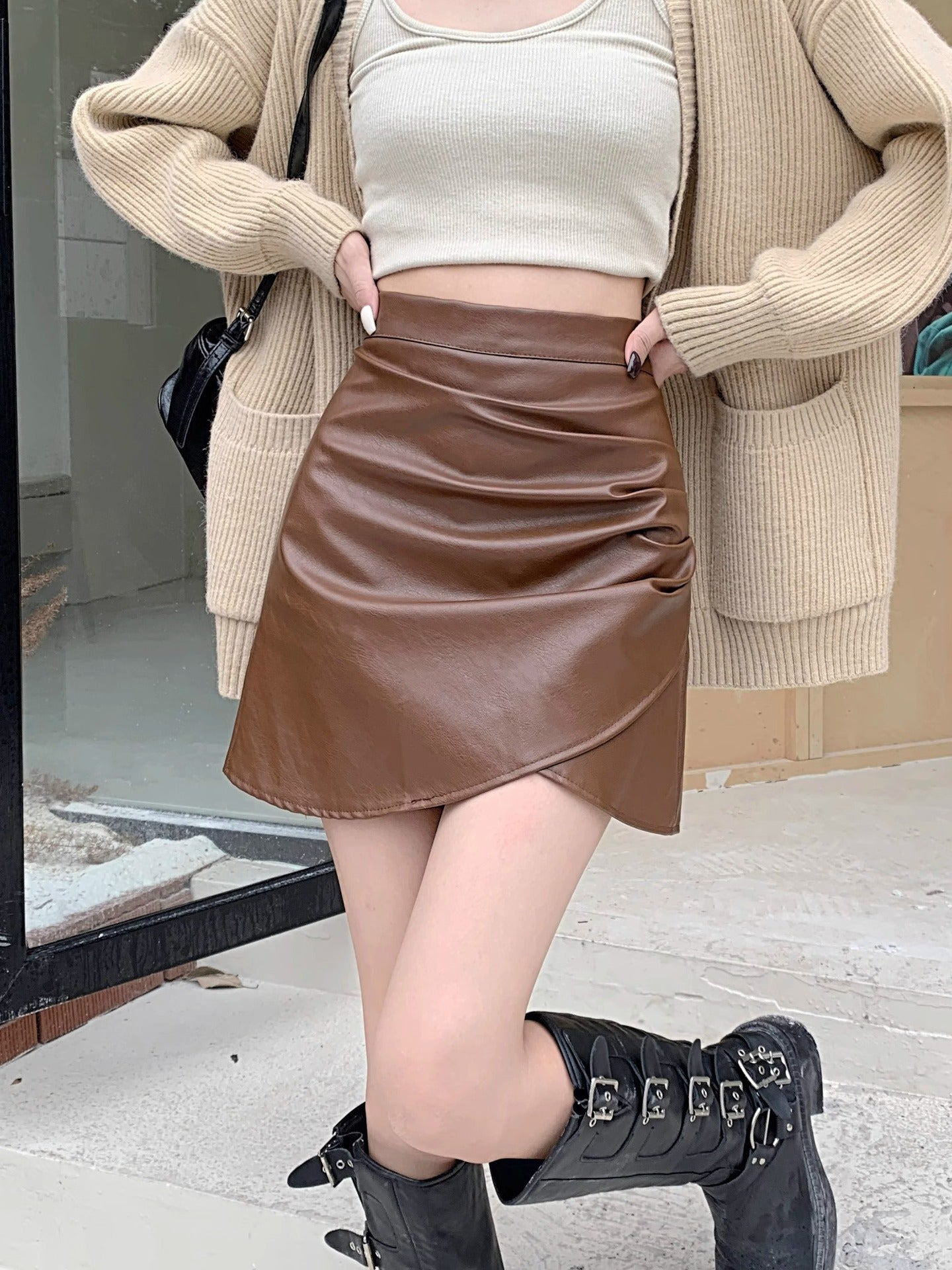 Jupe en Cuir & Taille Haute - Amira Paris