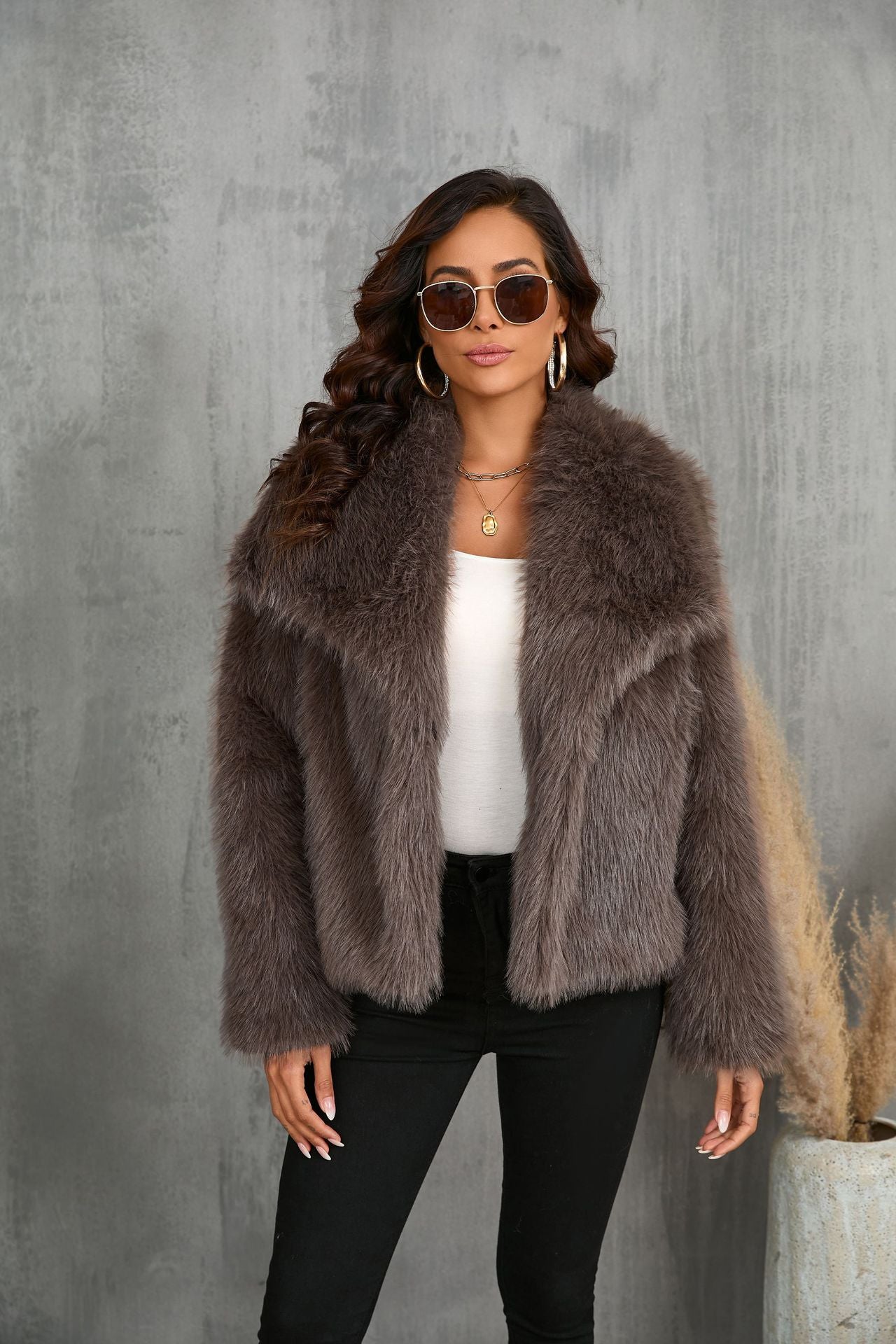 Manteau Taille Court en Fourrure - Amira Paris