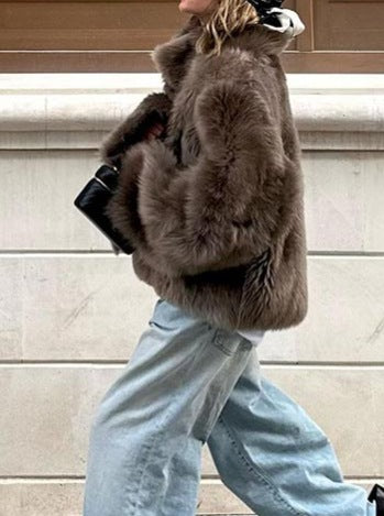 Veste en Fourrure Pelucheuse Brun - Amira Paris