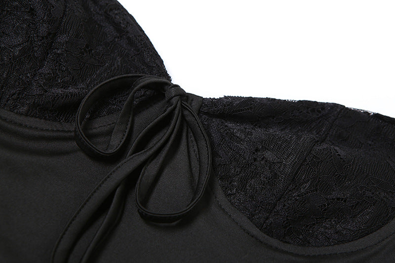 Robe à Manches Longues & Col en V en dentelle - Amira Paris