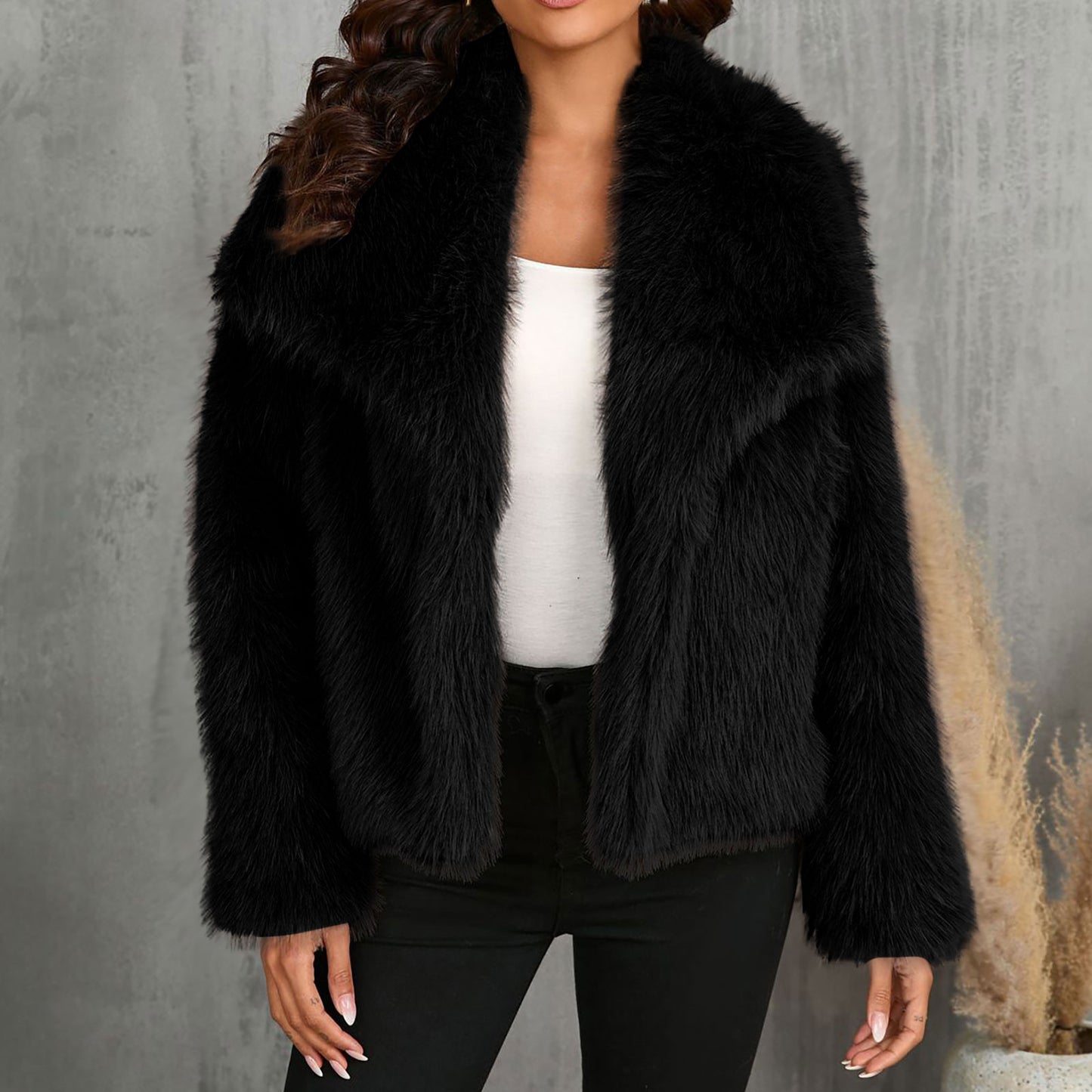 Manteau Taille Court en Fourrure - Amira Paris
